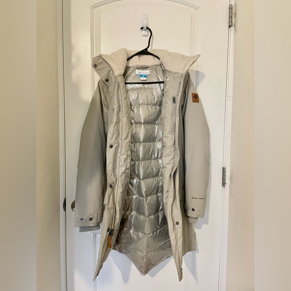 Columbia Women’s Icelandite TurboDown Jacket - Picture 3 of 4